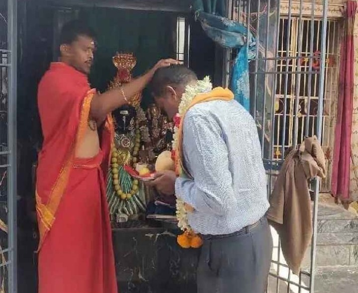 వారాహి అమ్మవారిని దర్శించుకున్న ఏఎస్పీ