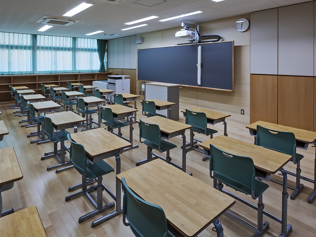 ORR పరిధిలో..  ప్రీ ప్రైమరీ నుంచి ఇంటర్ వరకు FREE