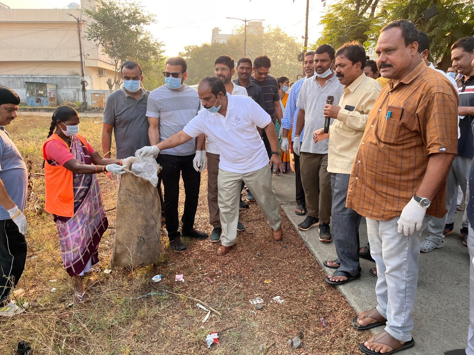 పరిసరాల పరిశుభ్రత ప్రతి ఒక్కరి బాధ్యత: చైర్మన్