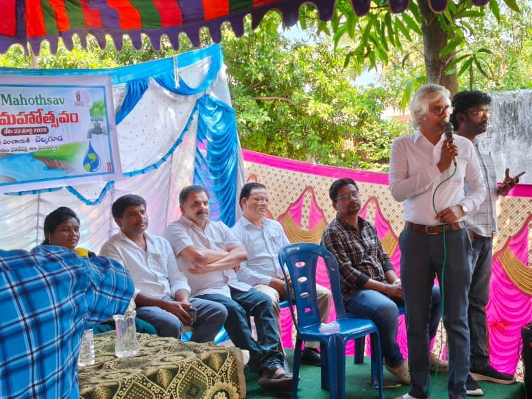 ‘నీటిని పొదుపుగా వాడటం అలవాటు చేసుకోవాలి’