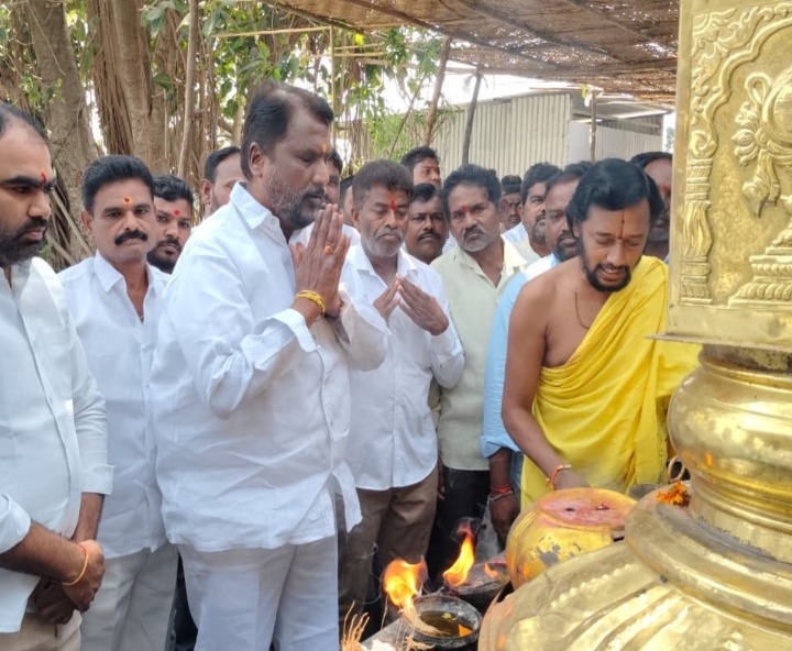 వెంకటేశ్వర స్వామివారిని దర్శించుకున్న మంత్రి