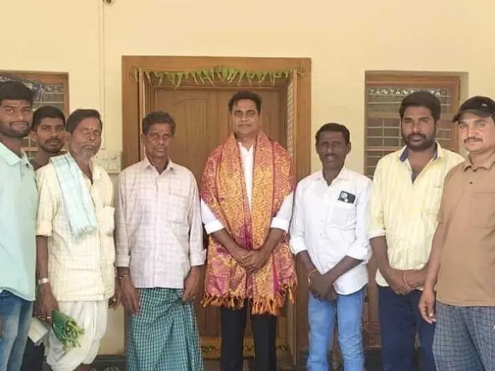 DCC ఉపాధ్యక్షుడికి స్వగ్రామంలో ఘన సన్మానం!