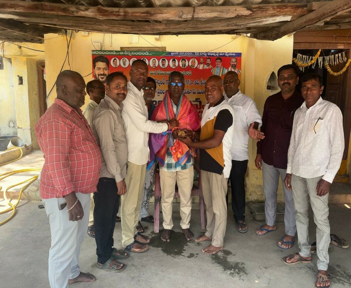 ప్రధానోపాధ్యాయునికి సన్మానం