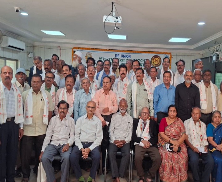 ఆర్ట్స్ కళాశాలలో రఘువీరారెడ్డి ఆత్మీయ సమ్మేళనం