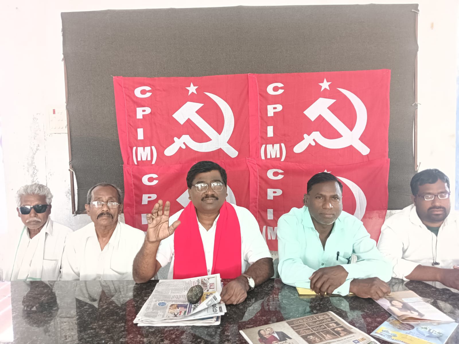 ‘ప్రజా సమస్యలపై ఉద్యమించాలి’