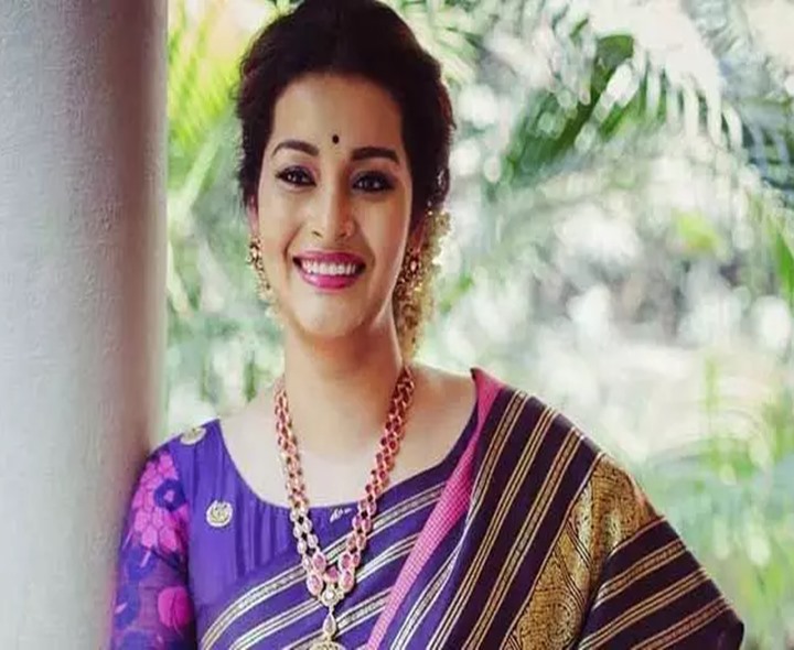 నేను ఆయనకు అంధ భక్తురాలిని: రేణు దేశాయ్