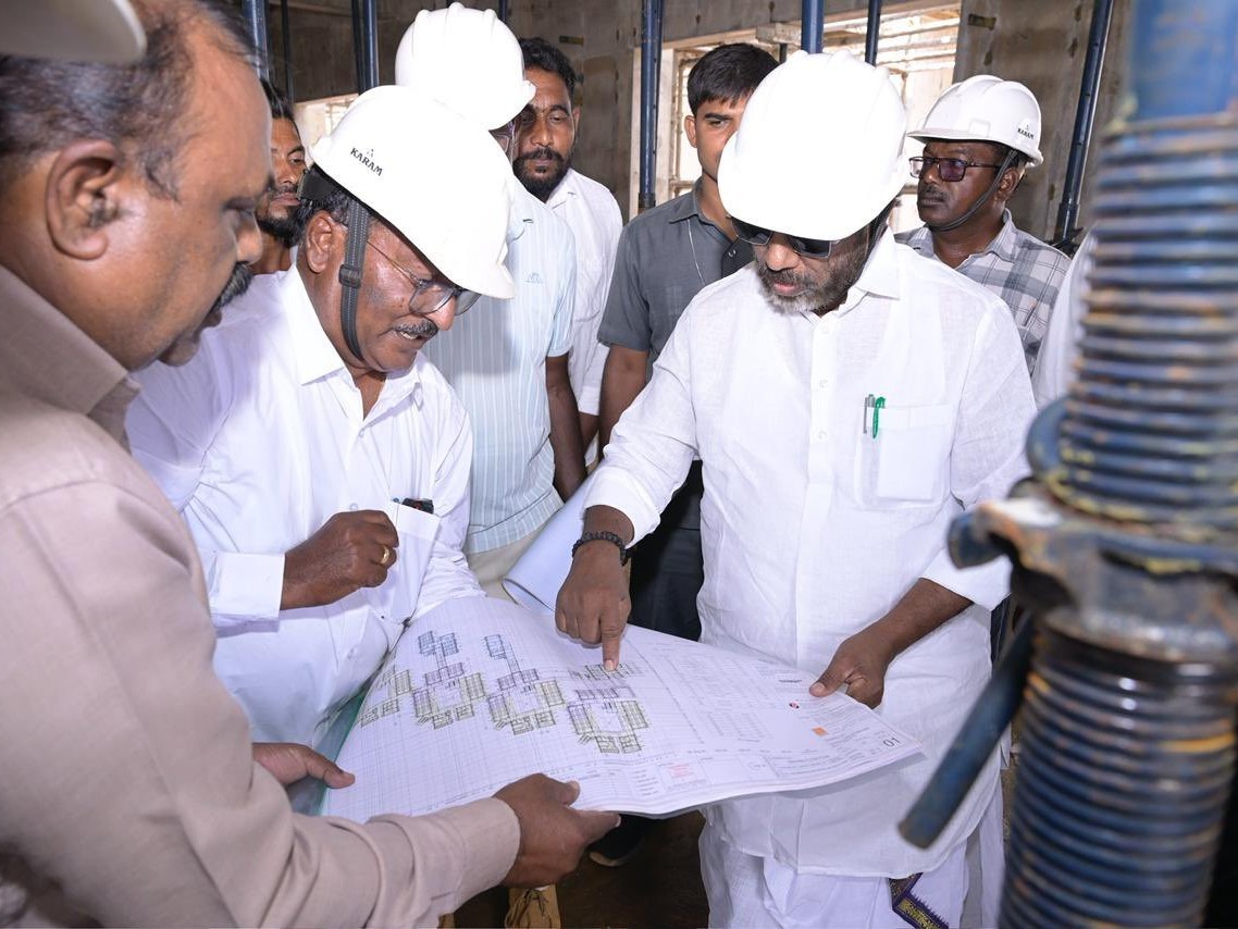 యంగ్ ఇండియా స్కూల్ పనుల తనిఖీ చేసిన డిప్యూటీ సీఎం