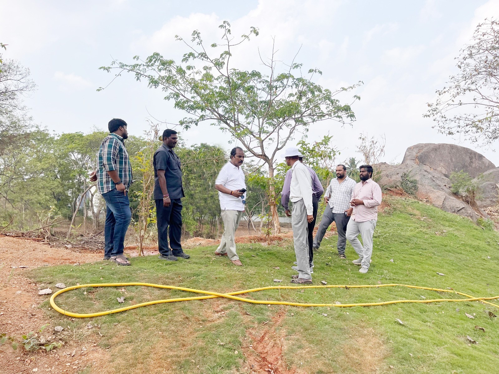 అభివృద్ధి పనులను పరిశీలించిన ఛైర్మన్