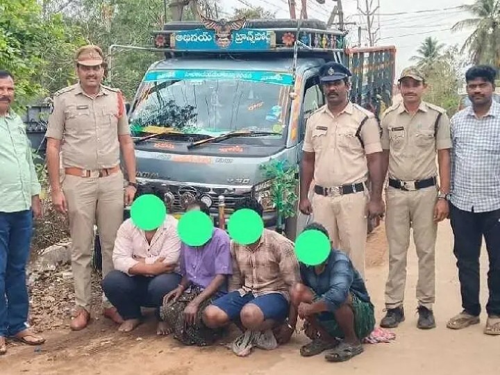 గేదెలను దొంగిలించిన నలుగురు అరెస్ట్..!