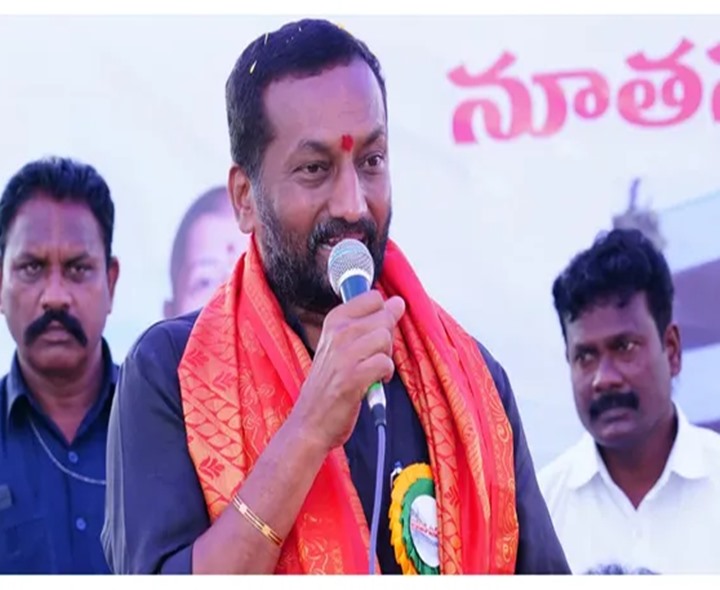 దుబ్బాకకు సాగునీరు ఇవ్వాలి: రఘనందన్