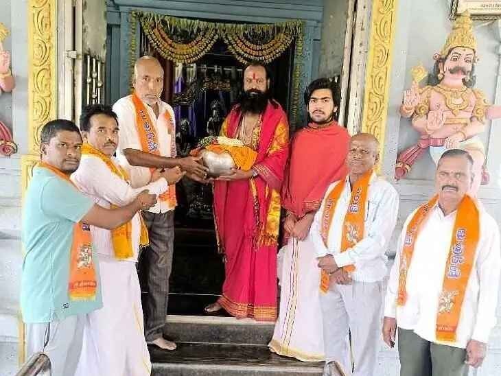 భద్రాచలానికి గోటి తలంబ్రాలు పంపిణీ