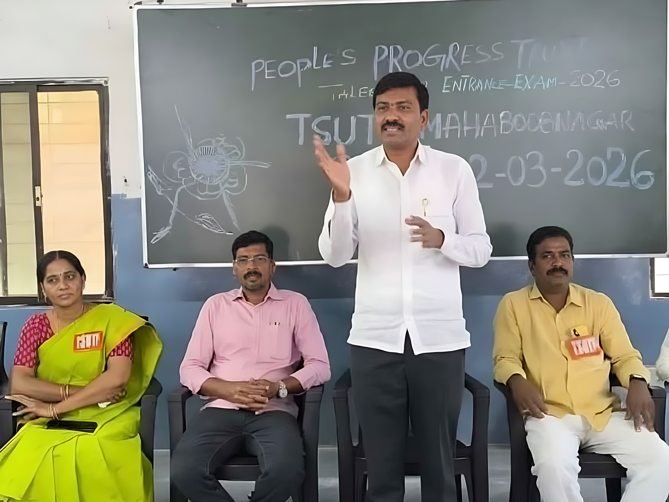 మహబూబ్‌నగర్‌లో ఉచిత ప్రవేశ పరీక్షలు