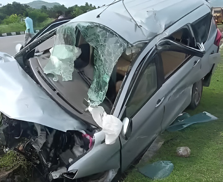 రోడ్డు ప్రమాదాల నివారణకు కట్టుదిట్టమైన చర్యలు అవసరం