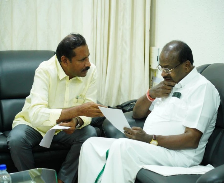 కేంద్ర మంత్రి కుమారస్వామితో ఎమ్మెల్యే భేటీ