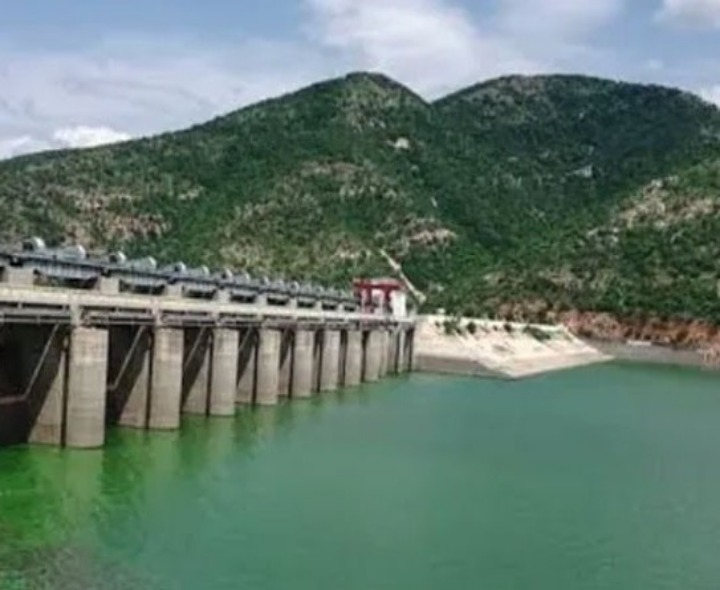 రోజు రోజుకి తగ్గుతున్న సోమశిల జలాశయం నీటి నిల్వ