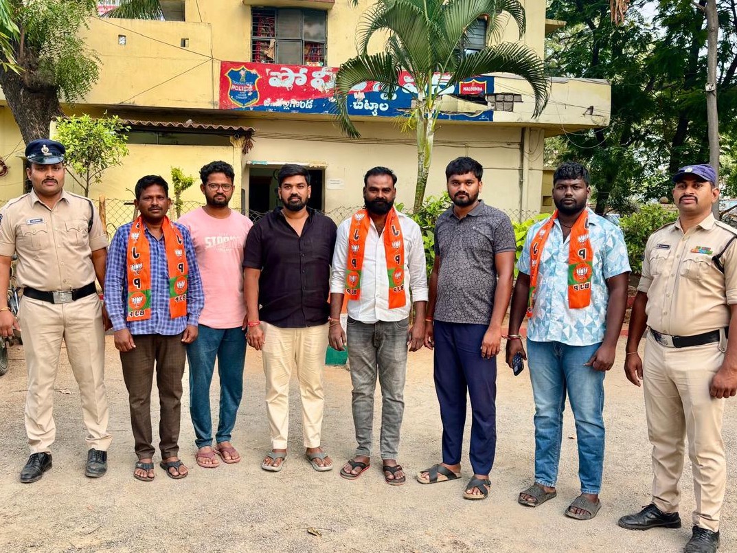 అసెంబ్లీ ముట్టడికి వెళ్లకుండా.. నేతల ముందస్తు అరెస్టు