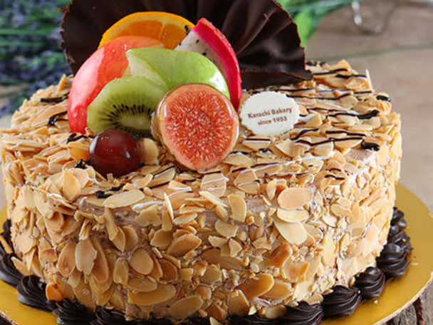 బేకరీలో కేక్ కొంటున్నారా..?