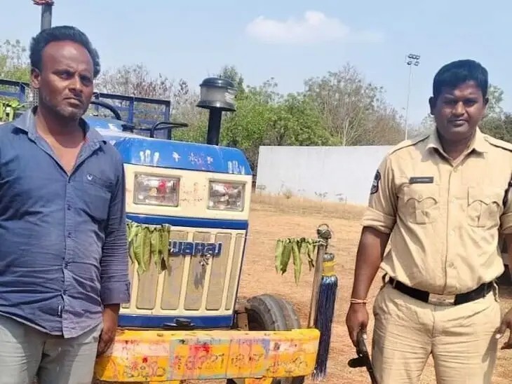 ఇసుక అక్రమ రవాణా.. ట్రాక్టర్ సీజ్