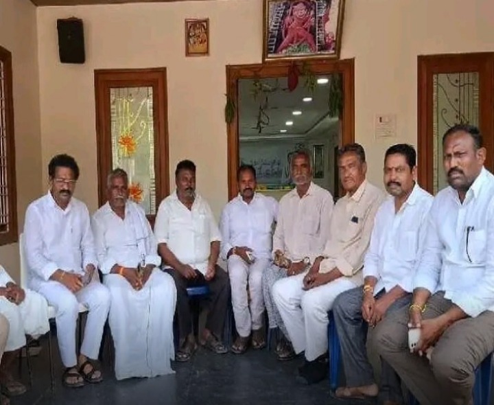 మదమంచిపాడు ఎడ్ల పందాల్లో ‘రాజకీయ’ రగడ..!