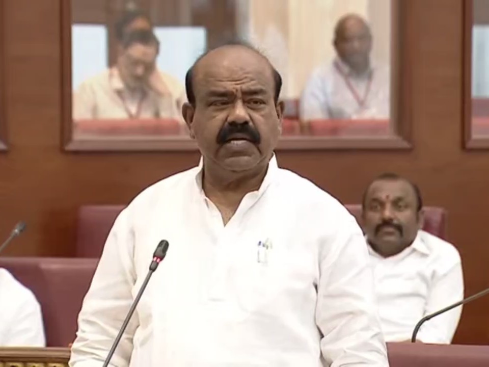 స్పెషల్ అటెన్షన్ పెట్టి పనులను త్వరగా పూర్తి చేయాలి: సిరికొండ