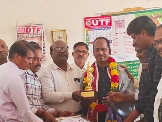 రాష్ట్రస్థాయి అవార్డు గ్రహీతకు సన్మానం..!