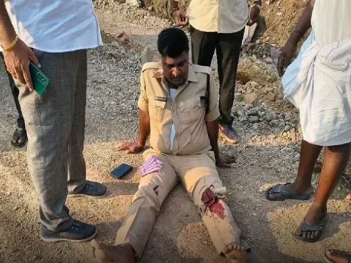 రోడ్డు ప్రమాదం.. ఇద్దరు పోలీసులకు గాయాలు..!