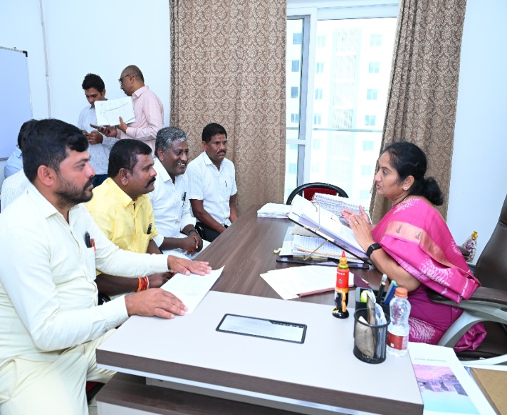 ప్రజలకు ఎల్లప్పుడూ అందుబాటులో ఉంటా: మంత్రి