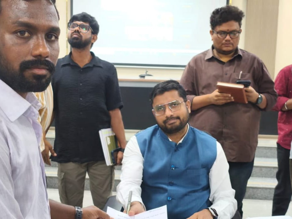 ‘డ్రైవర్లపై చర్యలు తీసుకోండి’