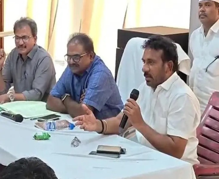 మున్సిపల్ వేలంపాట మరోసారి వాయిదా