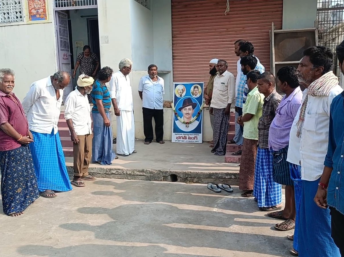 ‘అమరవీరుల ఆశయాలు కొనసాగించాలి’