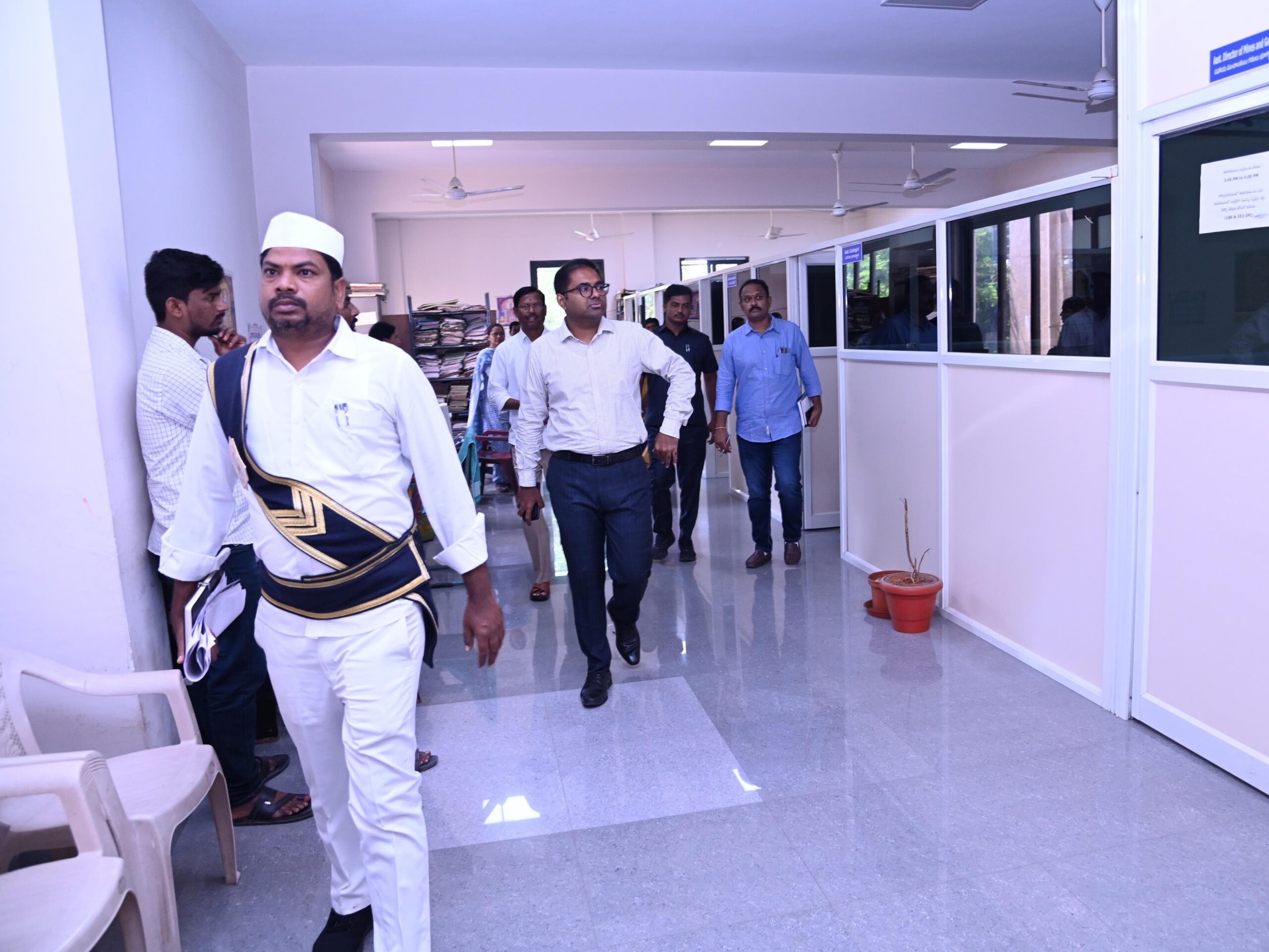 ‘సమీకృత కలెక్టరేట్ కార్యాలయాలు తనిఖీ చేసిన కలెక్టర్’