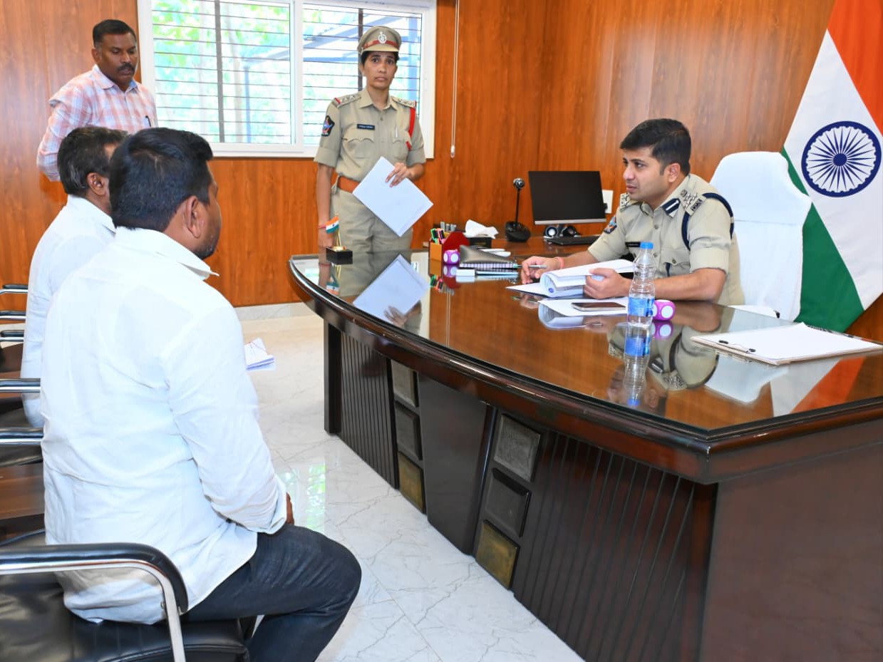 85 ఫిర్యాదులపై చర్యలకు హామీ ఇచ్చిన ఎస్పీ