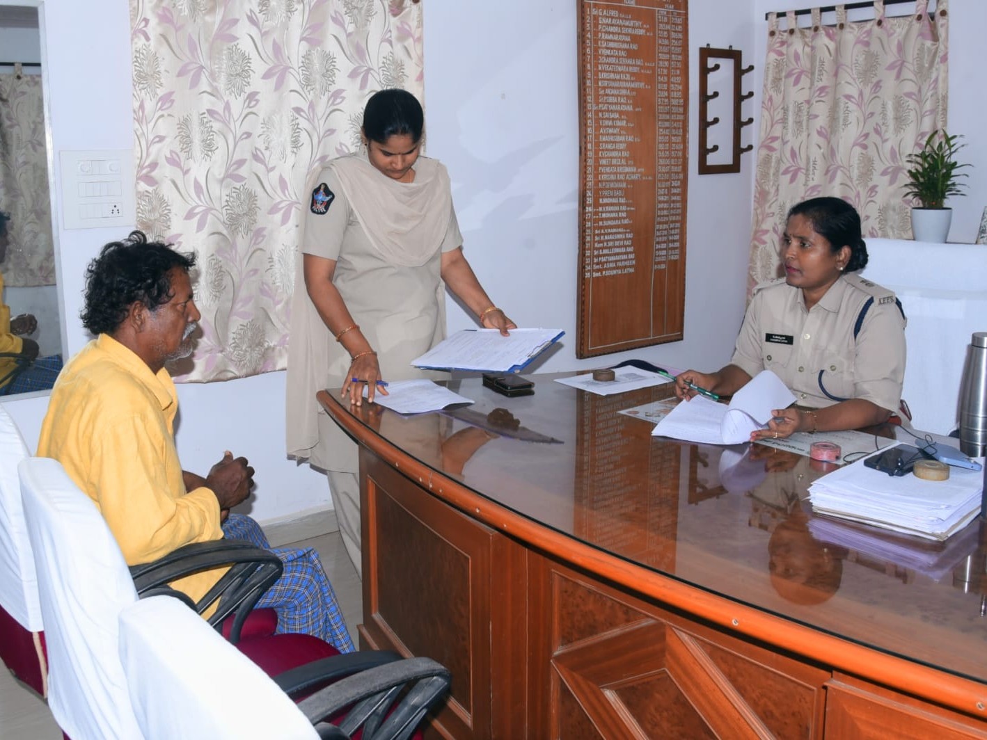 జిల్లా పోలీస్ కార్యాలయానికి 37 ఫిర్యాదులు