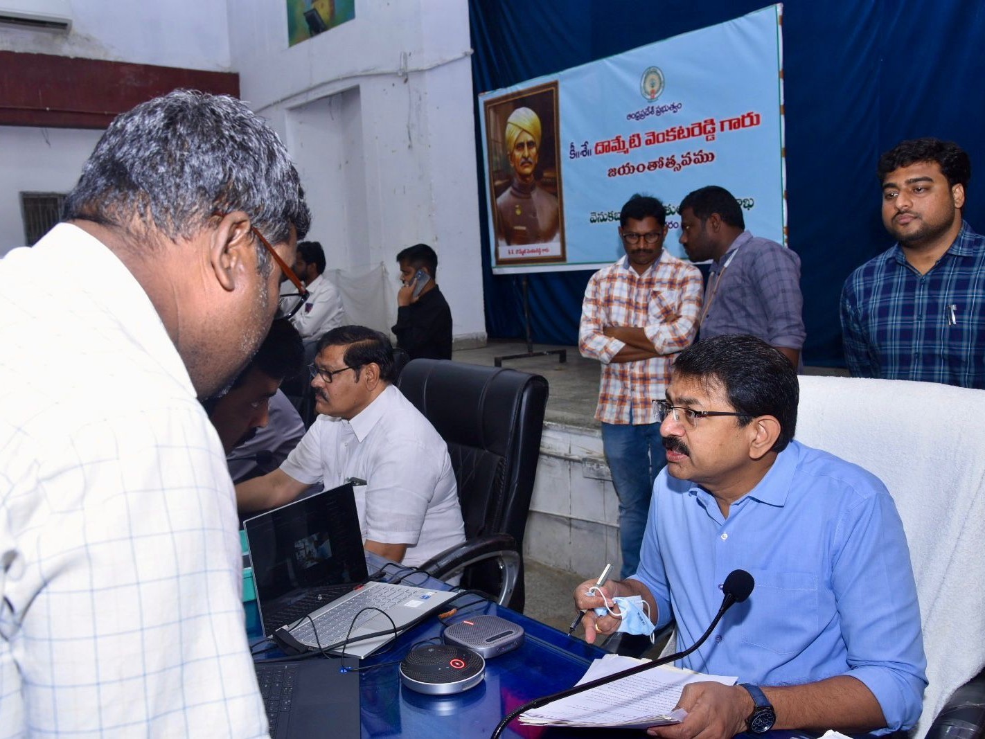 ‘వినతుల పరిష్కారంలో ఆలస్యం సహించబోం’