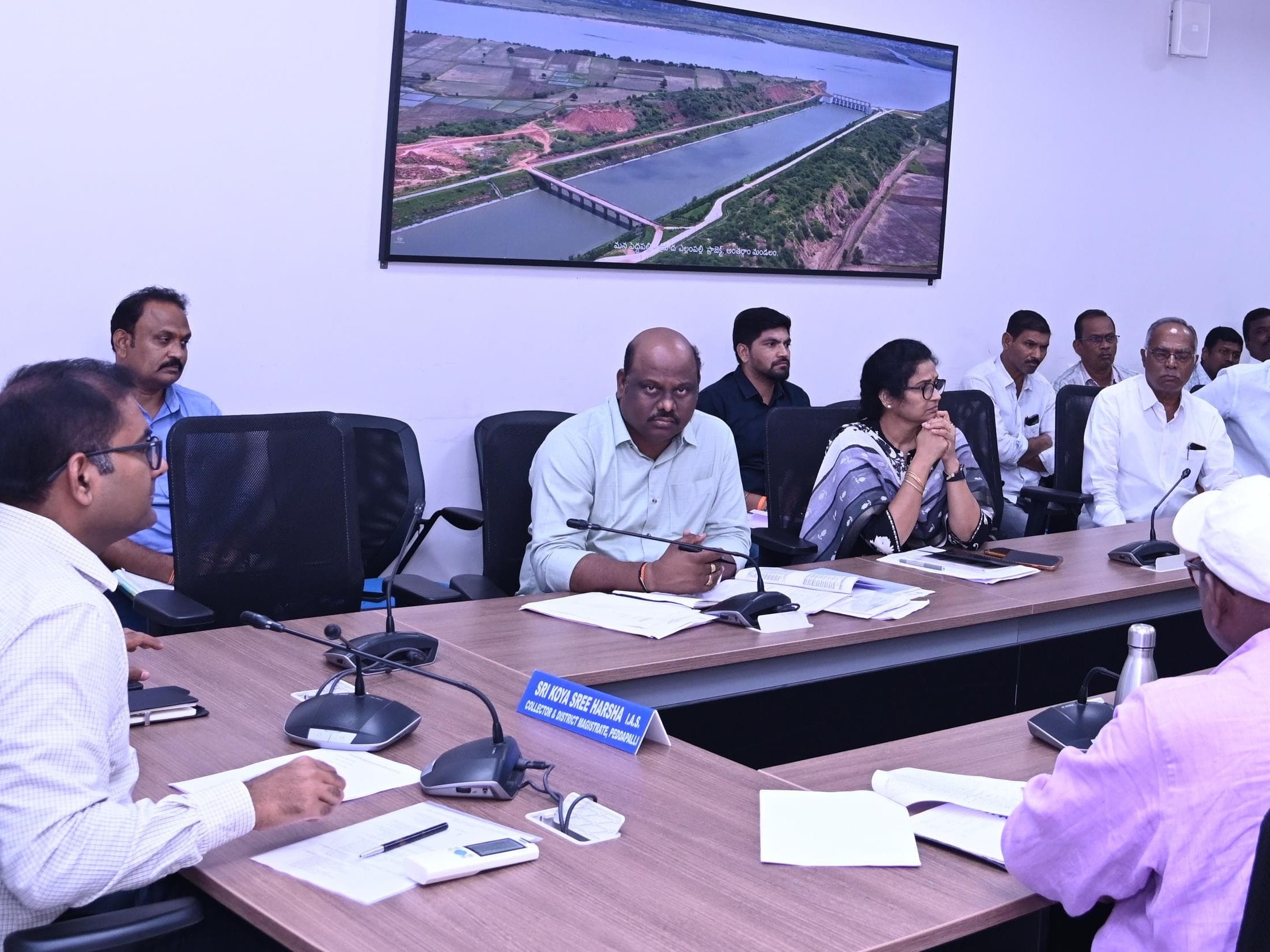 ఏప్రిల్ 15 నుంచి ధాన్యం కొనుగోలు: కలెక్టర్