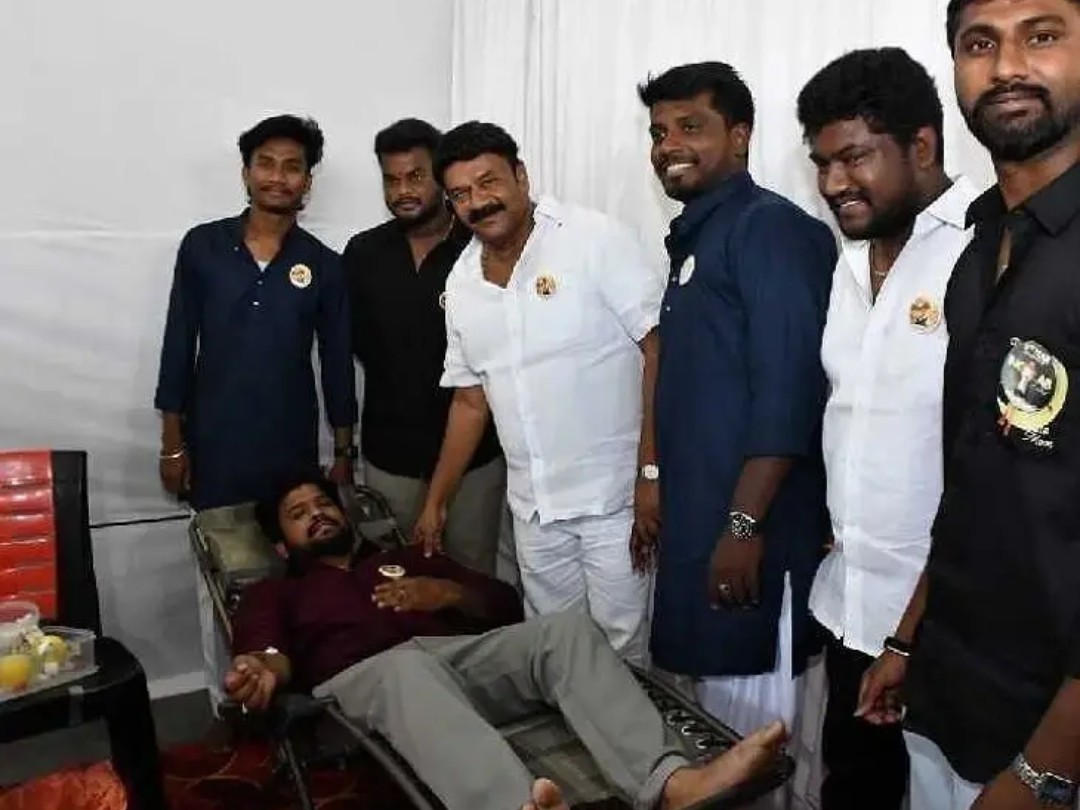 రక్తదాన శిబిరాన్ని ప్రారంభించిన తలసాని