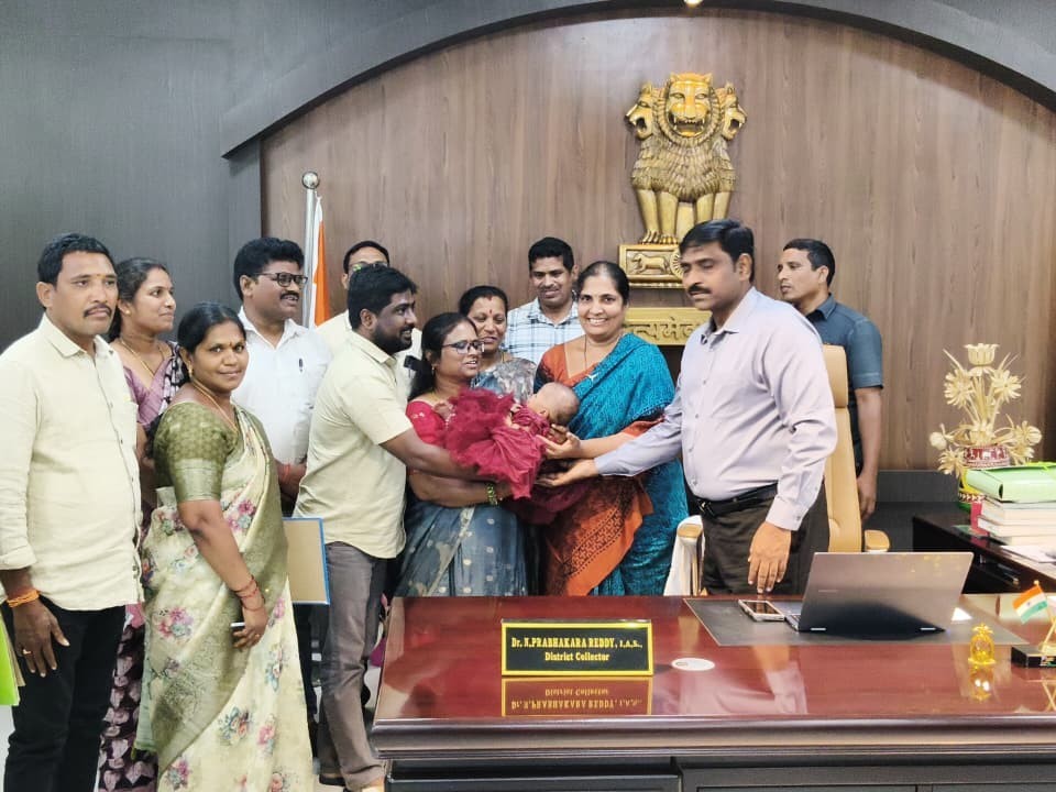 దత్తత కార్యక్రమంలో పాల్గొన్న కలెక్టర్