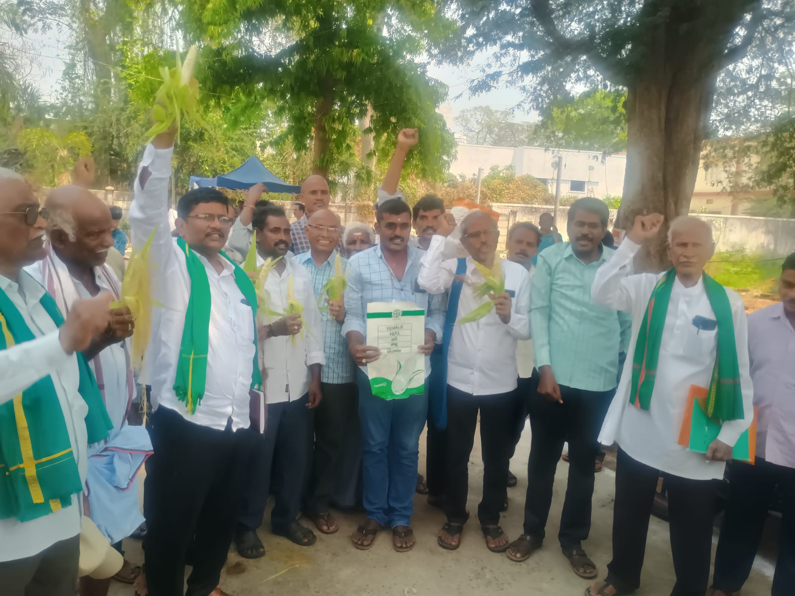 ‘కంపెనీలపై చర్యలు తీసుకోవాలి’