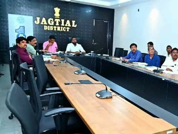 పుష్కరాల ఏర్పాట్లపై వీడియో కాన్ఫరెన్స్