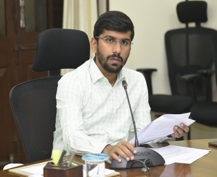 ఉపాధి పనుల మొబిలైజేషన్ పెంచాలి: కలెక్టర్