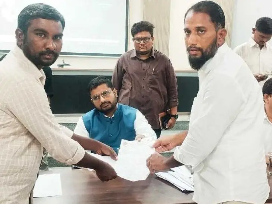 హాస్టళ్ల ఏర్పాటుపై కలెక్టర్ ప్రజావాణిలో ఫిర్యాదు