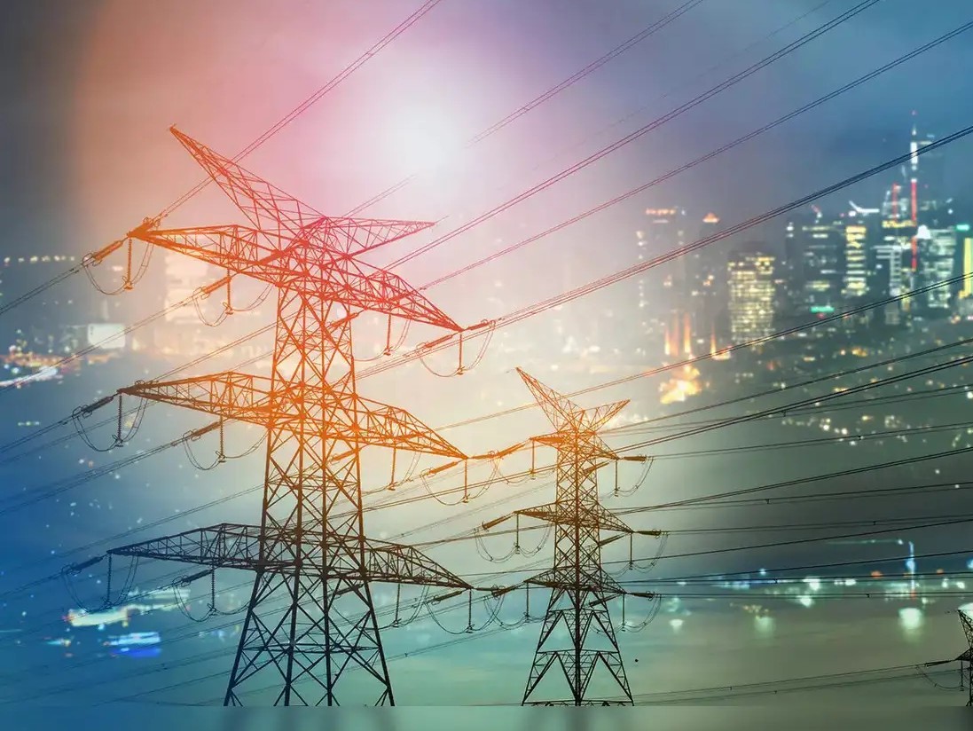 ఎండాకాలం.. గిర్రున తిరుగుతున్న మీటర్లు..!