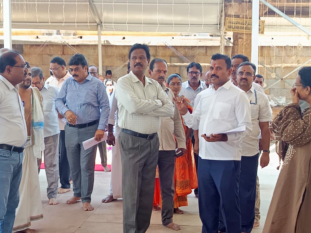 ఒంటిమిట్టలో బ్రహ్మోత్సవాల ఏర్పాట్లపై తనిఖీలు