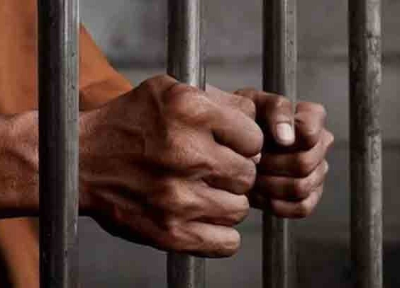 పిల్లల విక్రయాల కేసులో ఆరుగురి అరెస్ట్