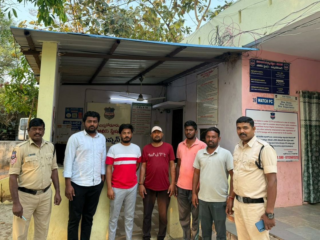 బీఆర్ఎస్వీ నాయకుల ముందస్తు అరెస్టు