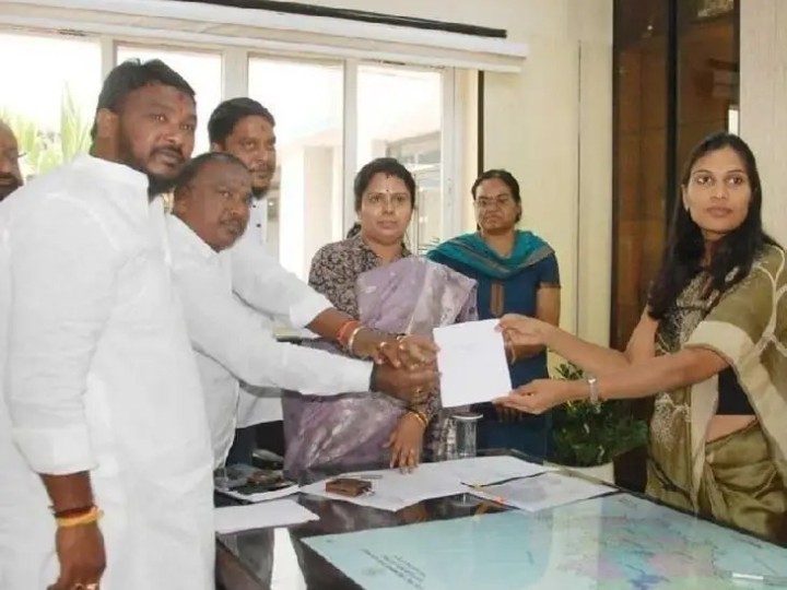 కలెక్టర్‌కు సీతారాముల కల్యాణ మహోత్సవ ఆహ్వానం