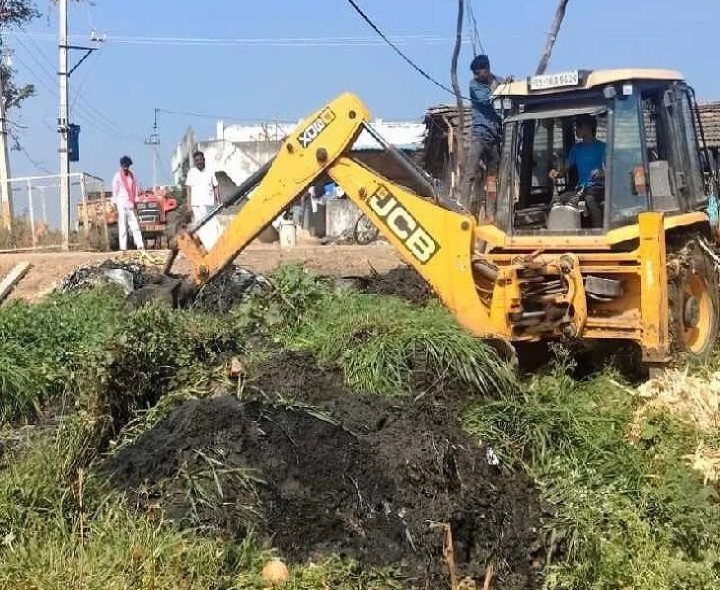 కిషన్‌రావుపేటలో మురుగు కాలువల శుభ్రత పనులు