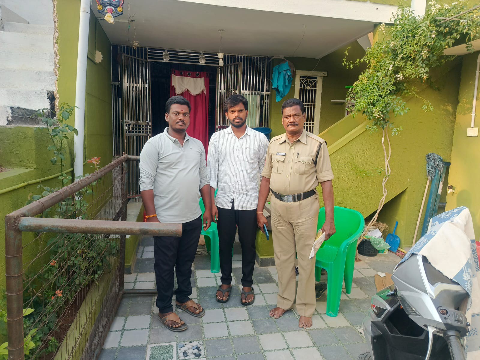 వడ్డెర నాయకులు ముందస్తు అరెస్ట్