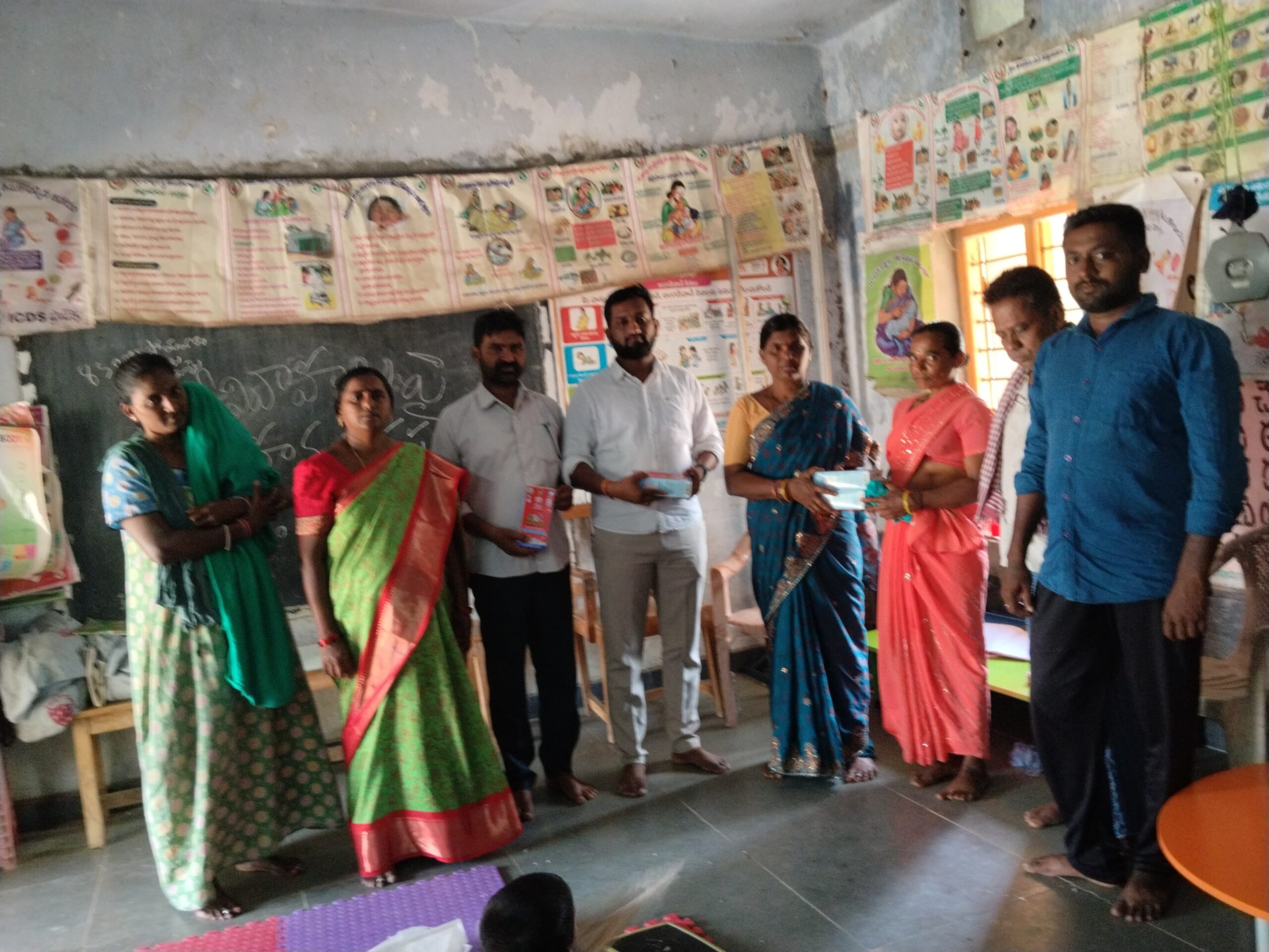 ఖానంపల్లిలో పోషకాహార పంపిణీ కార్యక్రమం