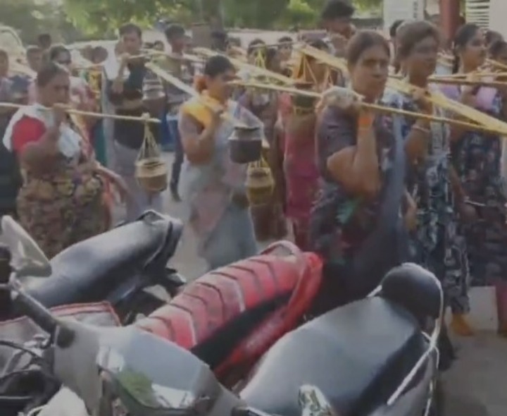 పిడుగురాళ్లలో సుబ్రహ్మణ్యేశ్వర స్వామి కావిడి ఉత్సవం